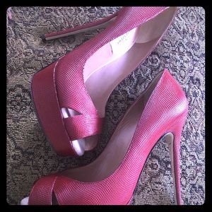 Textured Cranberry Valentino pumps.  AUTHENTIC
